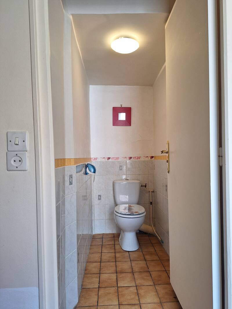 Chauny (02300)