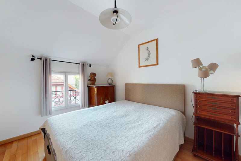 Bois-Colombes (92270)