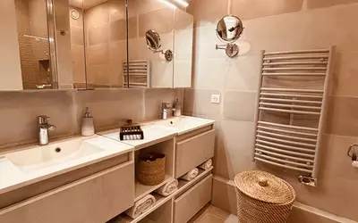 Avec Terrasse - Courbevoie Limite Neuilly Sur Seine -