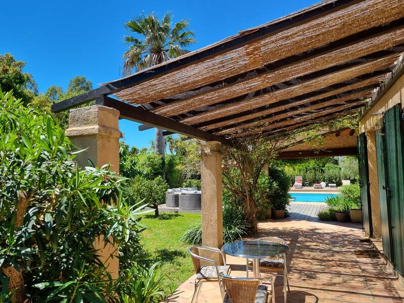 Grimaud (83310)