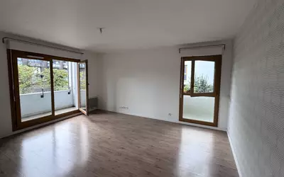 Bois-D'arcy Avec Terrasse 20 M2