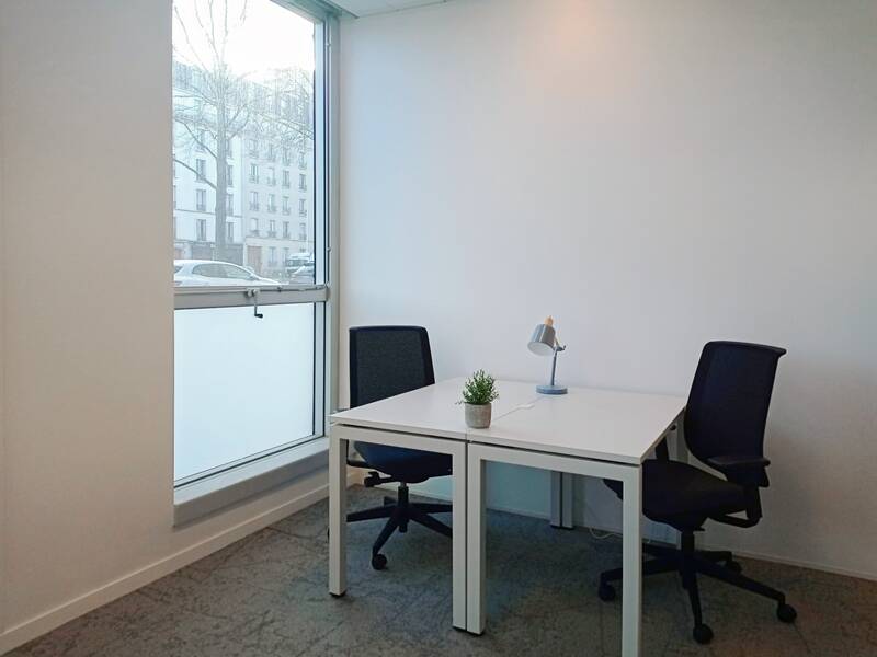 Bureaux, local professionnel Paris 14E - 10&nbsp;m² - 699&nbsp;&euro;