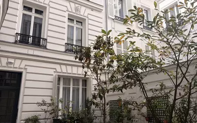 Paris 9E