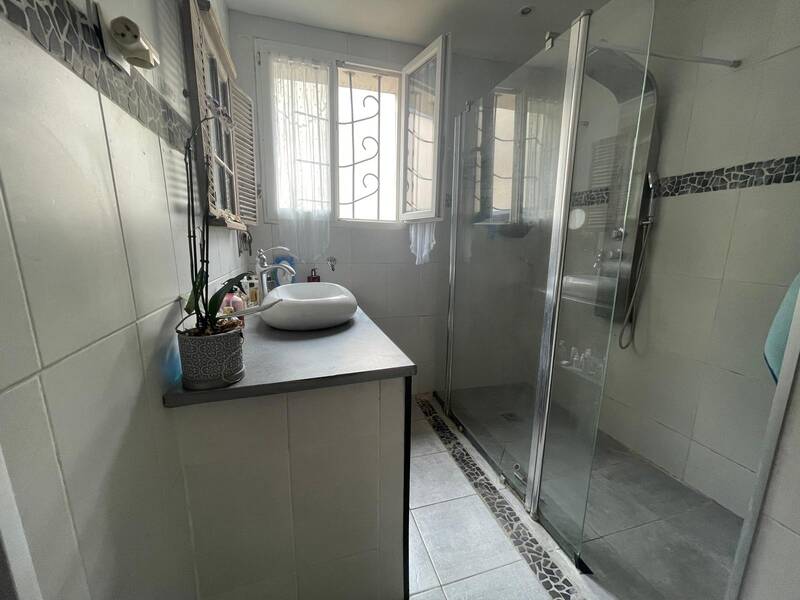 Avec Studio Indépendant De 25M²  Choisy-Le-Roi (94600)