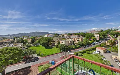 Cannes (06150)