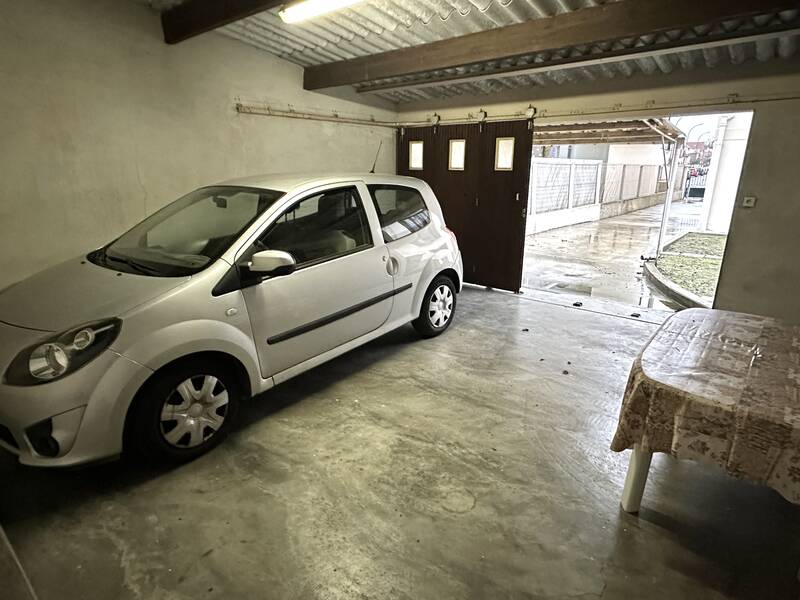 Fresnes (94260)
