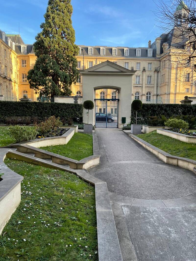 Issy-Les-Moulineaux (92130)