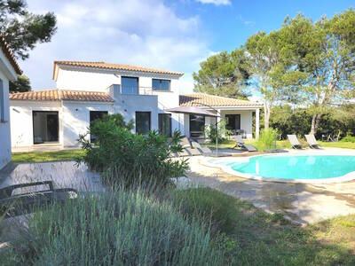 Location maison 6 pièces Villevieille (30250)