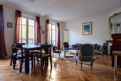 Location appartement 4 pièces Paris 17e