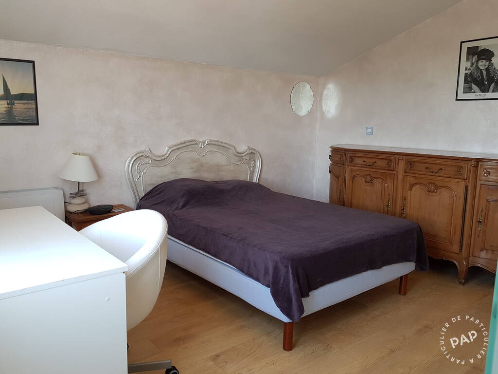Location  La Rochelle (17000)