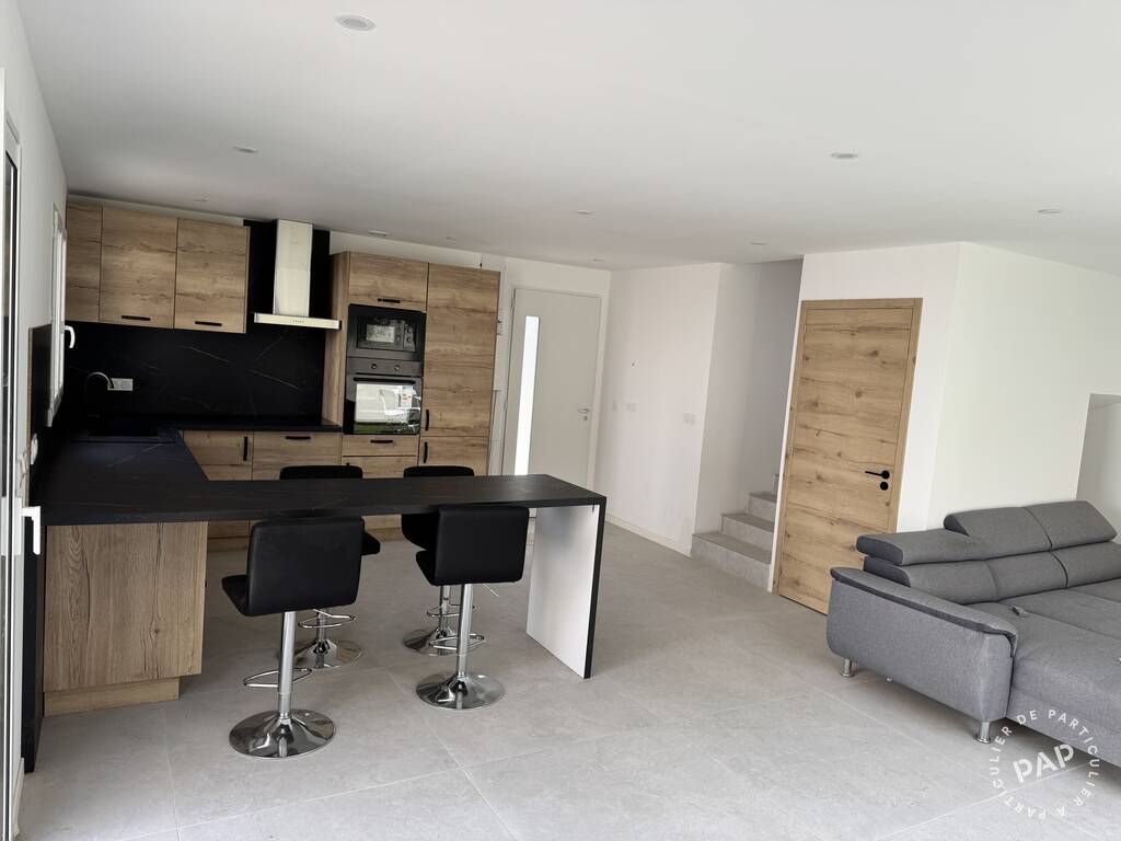 Maison 390.000&nbsp;&euro; 80&nbsp;m² Toulon (83000)