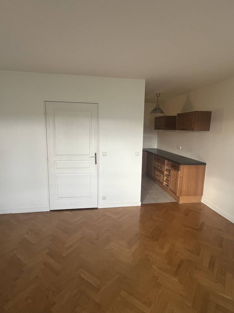 Issy-Les-Moulineaux (92130)