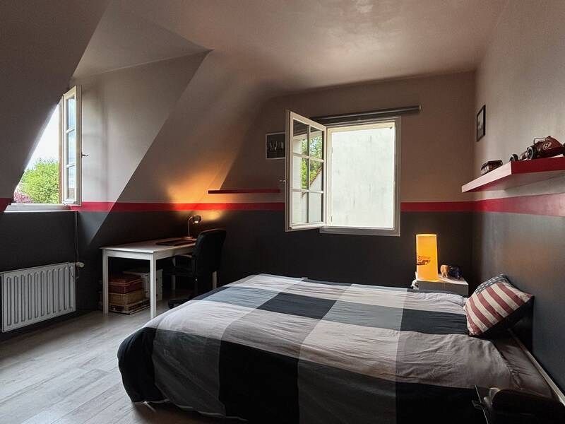 Senlis (60300)
