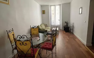 Paris 2E