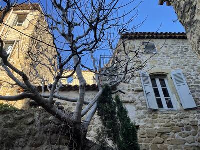 Vente maison 5 pièces Lauris (84360)