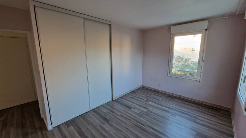 Les Angles (30133)