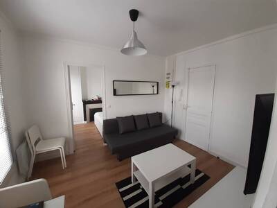 Location appartement 2 pièces Paris 18e