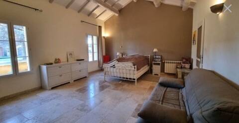 Pernes-Les-Fontaines (84210)