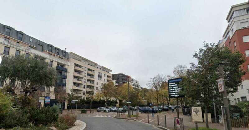Local commercial Suresnes (92150) - 91&nbsp;m² - 1.990&nbsp;&euro;