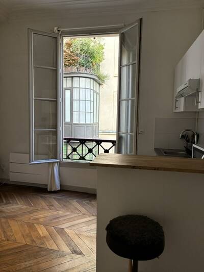 Location appartement studio Paris 1er