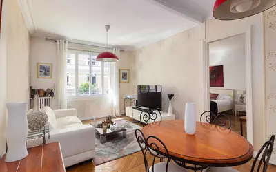 Issy-Les-Moulineaux (92130)