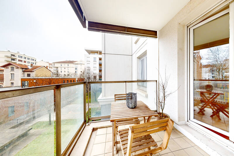 Avec Terrasse Et Balcon