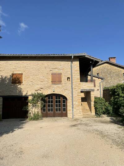 Location maison 4 pièces Ville-sur-Jarnioux (69640)