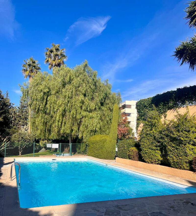Antibes (06600)