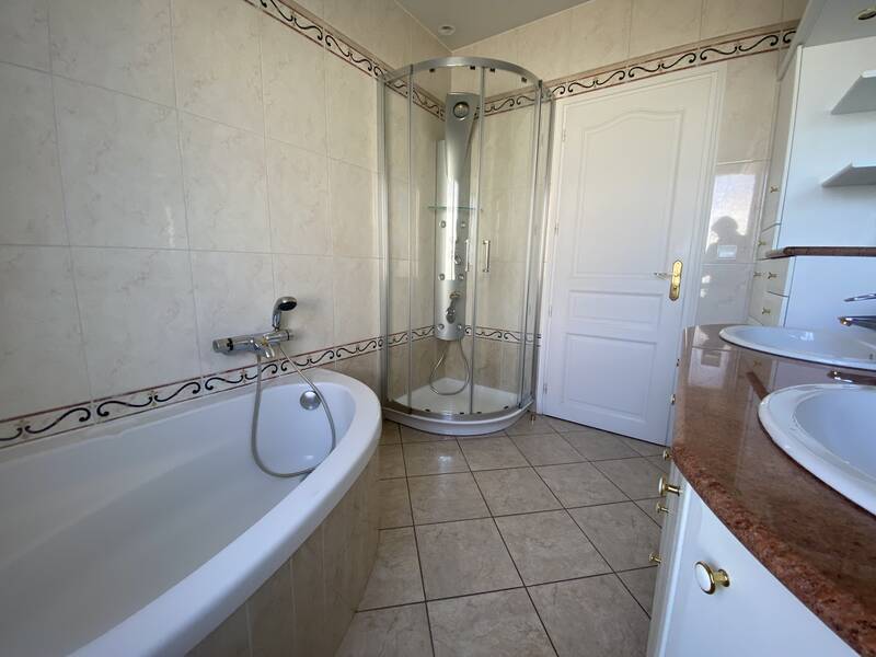 Cholet (49300)