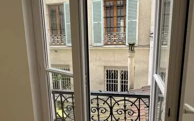 Paris 11E