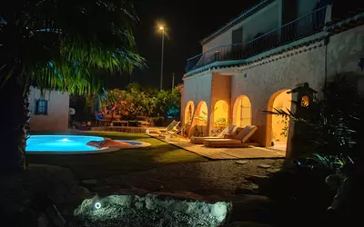 Fréjus (83600)