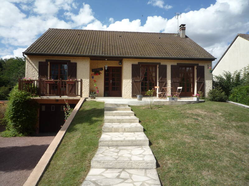 Hanches (28130)