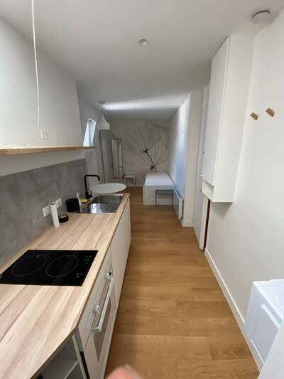 Location appartement studio Paris 7e