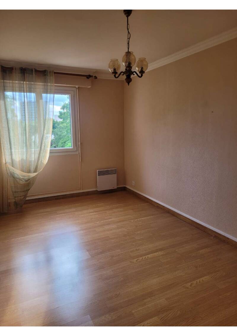 Angers (49000)