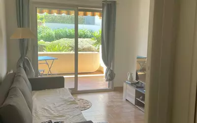 Antibes (06600)