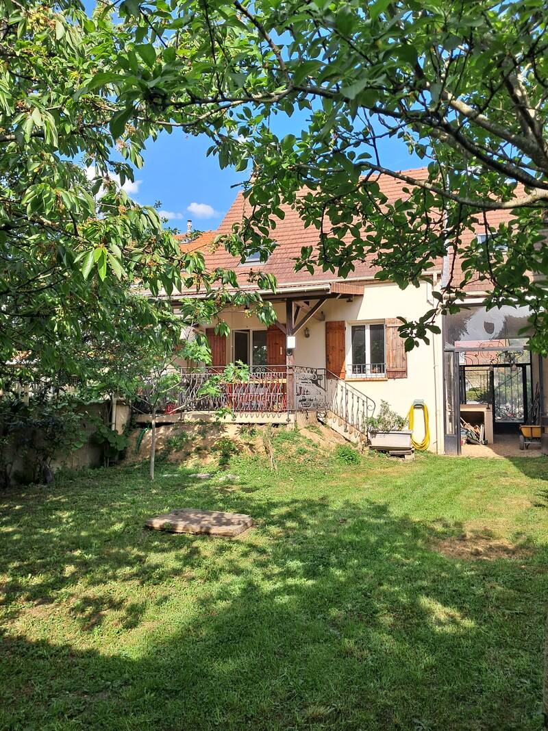 Garges-Lès-Gonesse (95140)