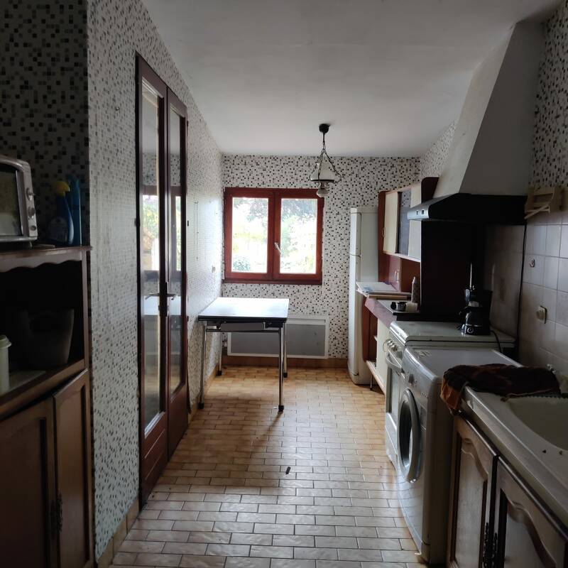 Valence (82400)