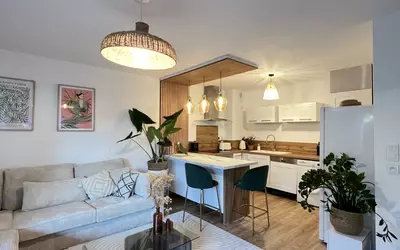 Fréjus (83600)