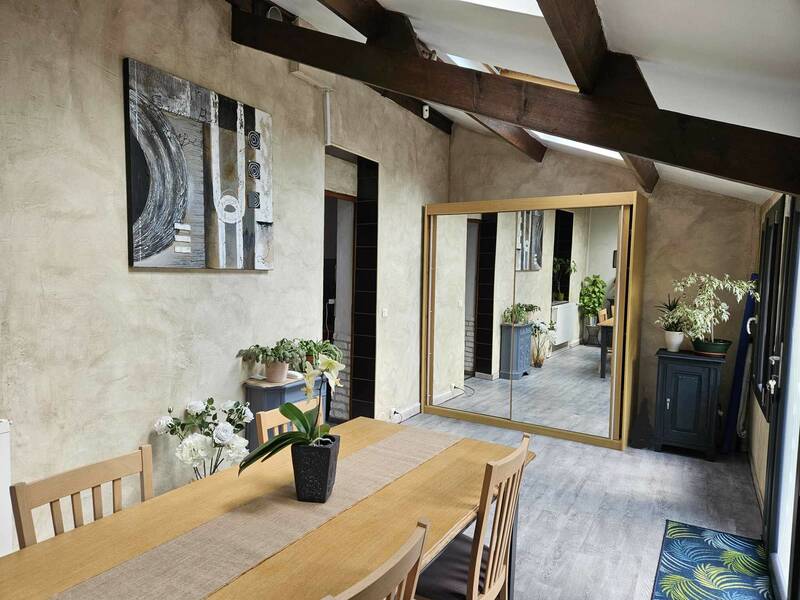 + Appartement 2 Pieces Champagne-Sur-Oise (95660)