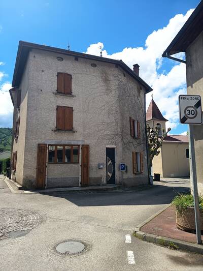 Location maison 5 pièces Beaucroissant (38140)