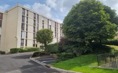 Nanterre (92000)