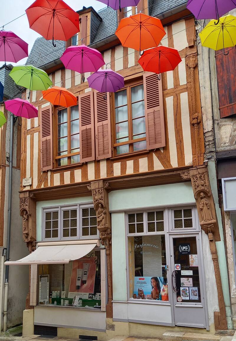 Joigny (89300)