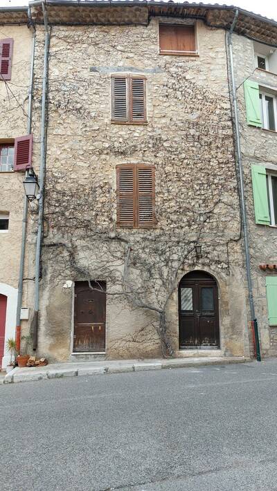 Vente maison 5 pièces Claviers (83830)