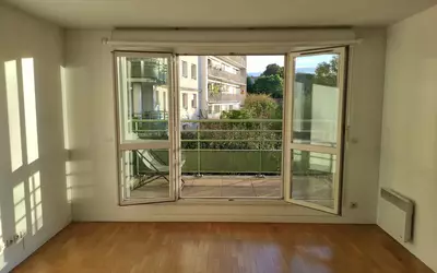 Issy-Les-Moulineaux (92130)