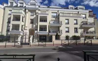 Le Plessis-Robinson (92350)
