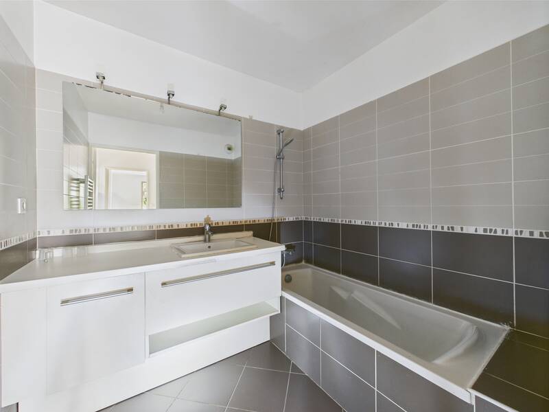 Saint-Genis-Laval (69230)
