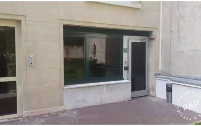 Local_commercial Paris 17E 110m² · 110 m² · 950 000 €