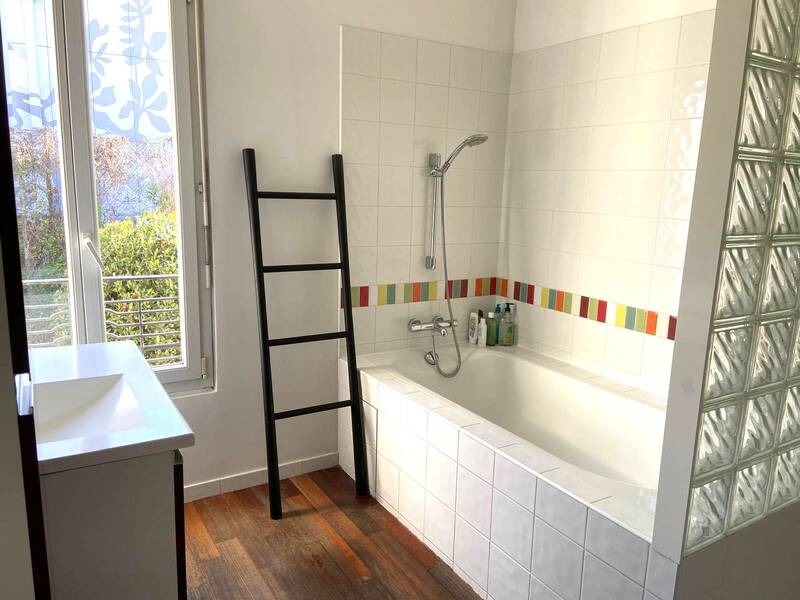 Bois-Colombes (92270)