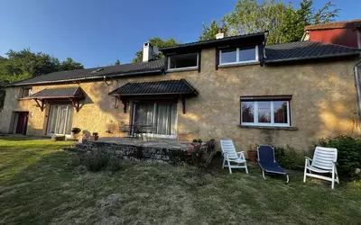 Moux-En-Morvan (58230)