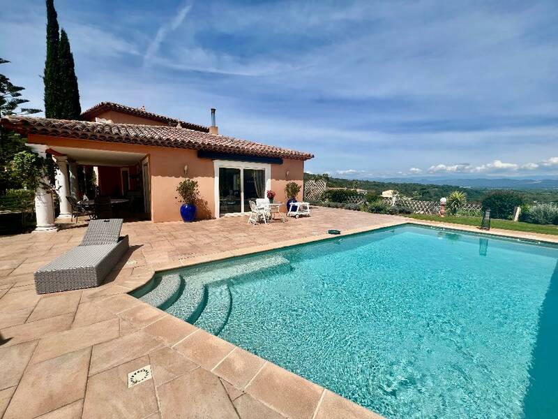 Fréjus (83600)